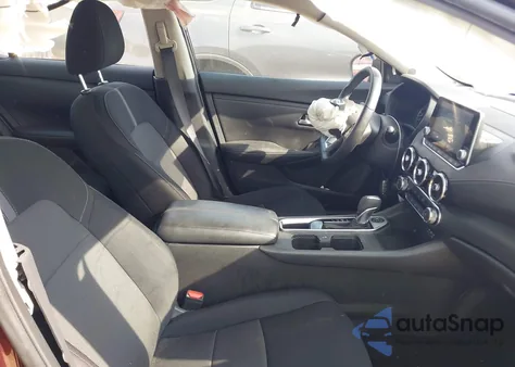 2022 Nissan Sentra Sv Xtronic Cvt from USA, damaged, VIN 3N1AB8CV8NY261686